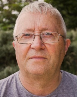 E.Lyons